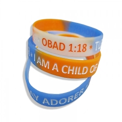 Embossed Logo in Light & Useful Silicone Wristband For Sale