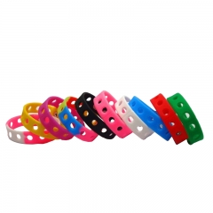 Breathable with Little Hole Silicone Wristband in Colorful f