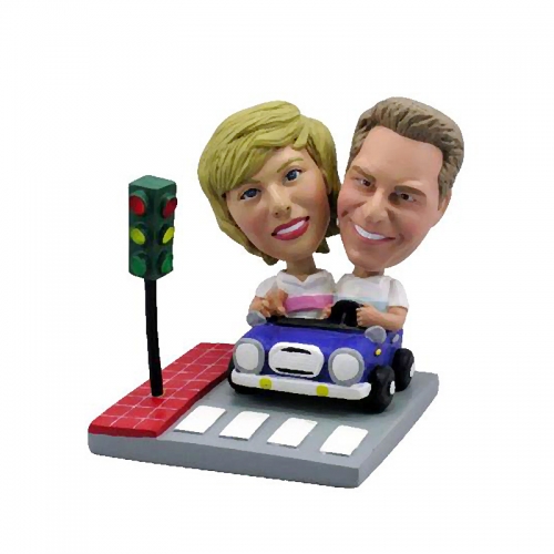 Couple Figure Crafts Bobble Head